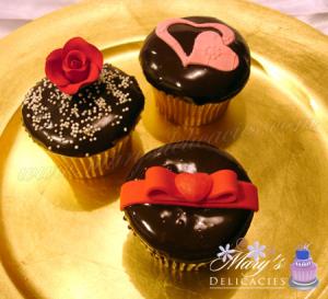 vdaycupcakesset1-1